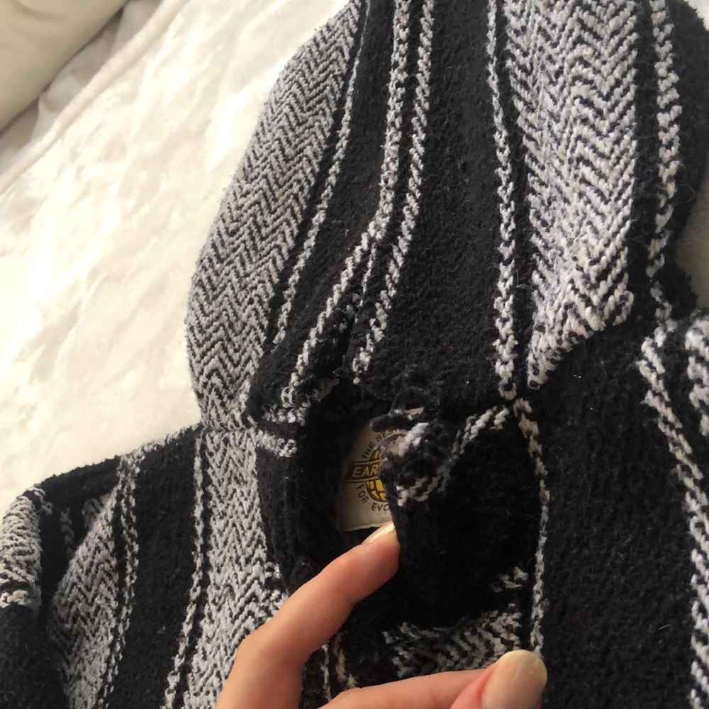 Earth Ragz brand Baja Drug Rug (Size S) - Picture 5 of 5